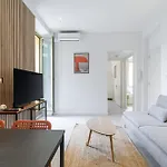 Superb 2 Bedroom With Terrasse 150m From Monaco *