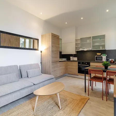 Апартаменты Superb 2 Bedroom With Terrasse 150m From Monaco