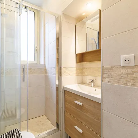 Superb 2 Bedroom With Terrasse 150m From Monaco Босолей