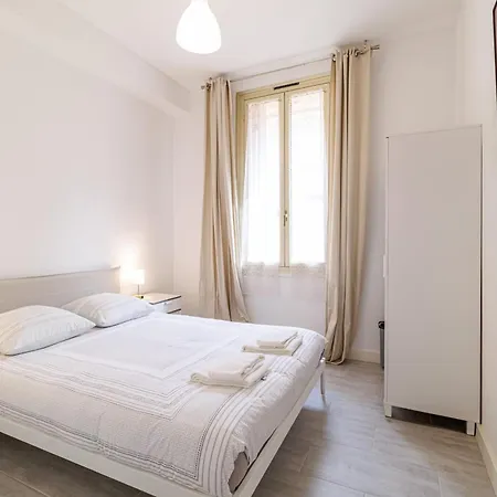 Superb 2 Bedroom With Terrasse 150m From Monaco Апартаменты