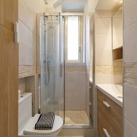 Superb 2 Bedroom With Terrasse 150m From Monaco